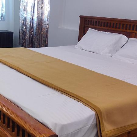 Aadhi Esha Residency Hotel Tiruvannāmalai Exterior photo